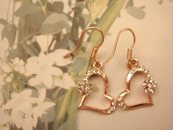 春日焕新 潮流集结 | 柠檬馆四月限时促销 耳环最低3元起，服饰与美发饰品同步热销